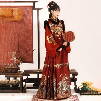 Ming stil Hanfu set s kružnim izrezom, top bez rukava i suknja s konjskim motivom, Godina Konja, izdanje jesen-zima