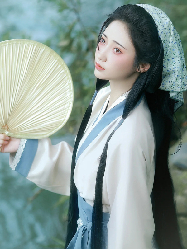 Hanfu u stilu dinastije Song za žene, svakodnevni drevni kostim, mala veličina, pastoralni cvjetni uzorak, djevojka koja bere čaj, model 2026