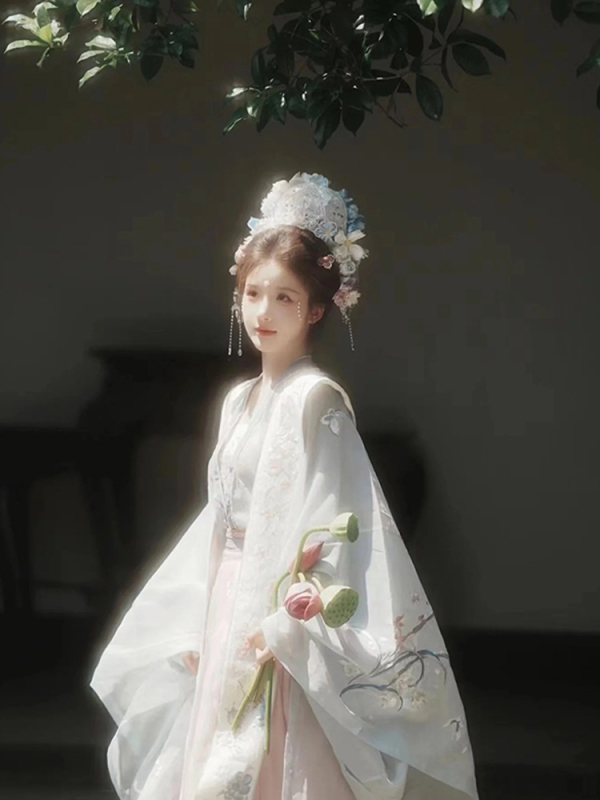 Hanfu dinastije Ming i Song – komplet za žene, jesen, bogata vezenja, bluza sa širokim rukavima