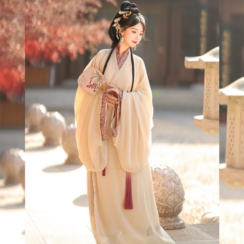 Nova Mengyu haljina u stilu Država koje su u ratu, restaurirana iz grobnice Ma Shan Chu, tradicionalni hanfu za odrasle s ravnim rukavima i dugim repom