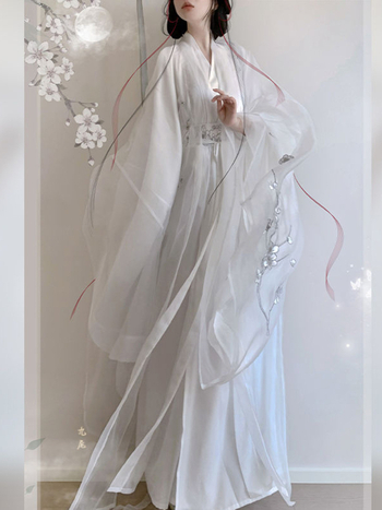 Hanfu 2025 – izšiveno, križni ovratnik, široki rukavi, dugačak prav kroj, svakodnevno nošenje, geometrijski uzorak, drevni stil