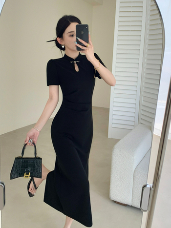 Crna ženska haljina u kineskom stilu cheongsam, kratki rukavi, ljetni model 2024, naglašena linija struka, duga haljina, mala veličina