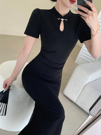 Crna ženska haljina u kineskom stilu cheongsam, kratki rukavi, ljetni model 2024, naglašena linija struka, duga haljina, mala veličina