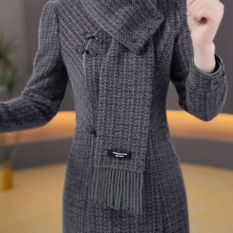 Patchwork midi haljina u kineskom stilu s stojećim ovratnikom, dugim rukavima, jesen-zima 2025