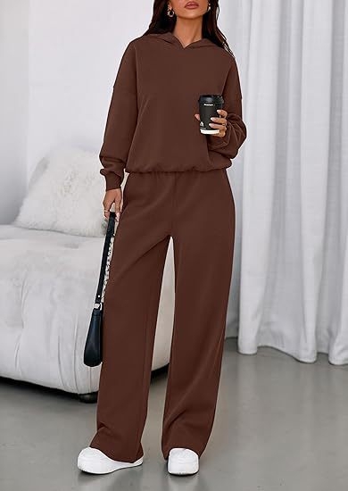 Női őszi-téli sportos casual szett lazán szabott, hosszú ujjú egyszínű pulóverrel és széles lábú nadrággal