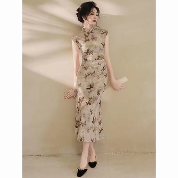 Haljina u francuskom stilu s qipao krojem i ribljim repom, 2025 novi model, mlada i elegantna svakodnevna haljina