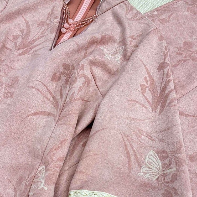 2025 Izvorno ručno izrađeni kineski stil cheongsam s izvezom i perlicama na lancu Peach Blossom Oolong, jesen-zima retro