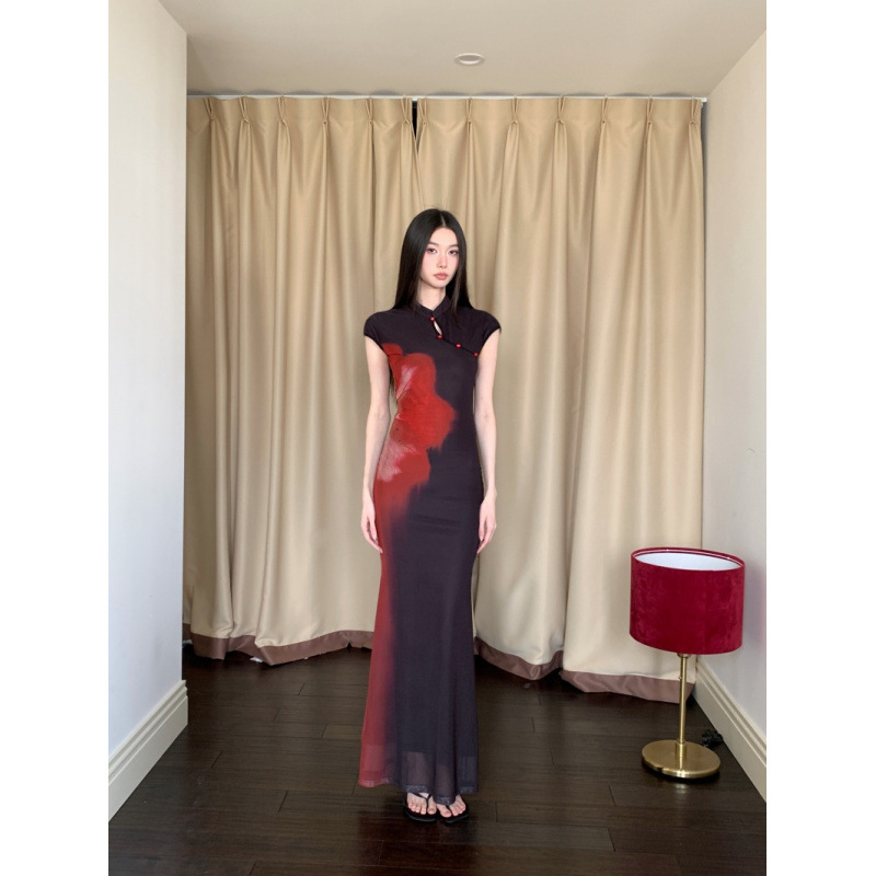Qipao haljina s visokim strukom, dugi rukavi, srednje duljine, crno-crveni print, tkanina od konoplje, ulični stil