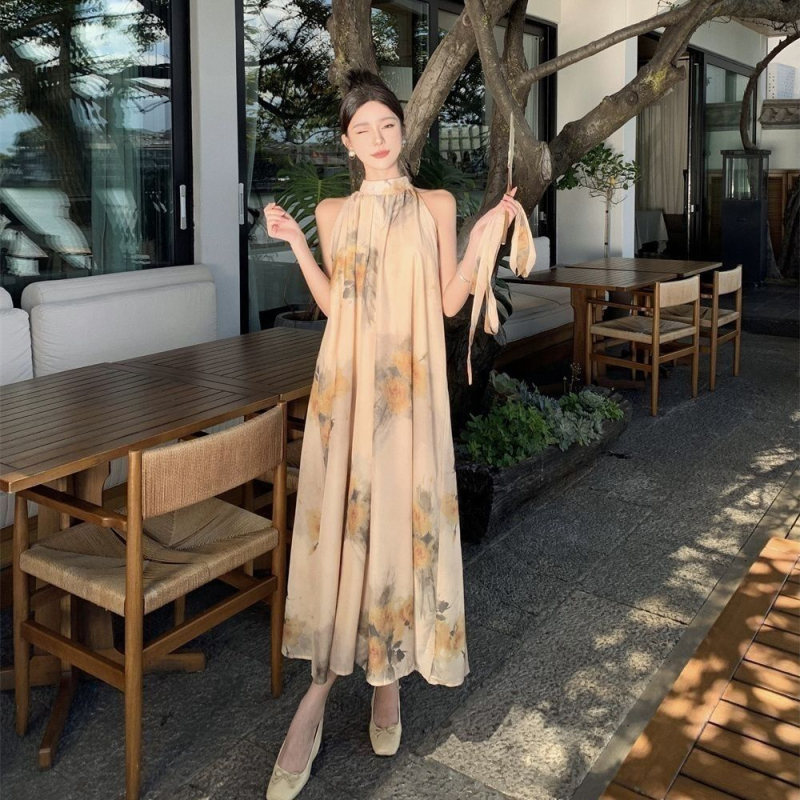 Chunye Girl: Új kínai stílusú chiffon halterneck ruha, elegáns szabásvonal, kiemelt derék, vállak szabadon, nyaralási ruházat kínai ihlettel