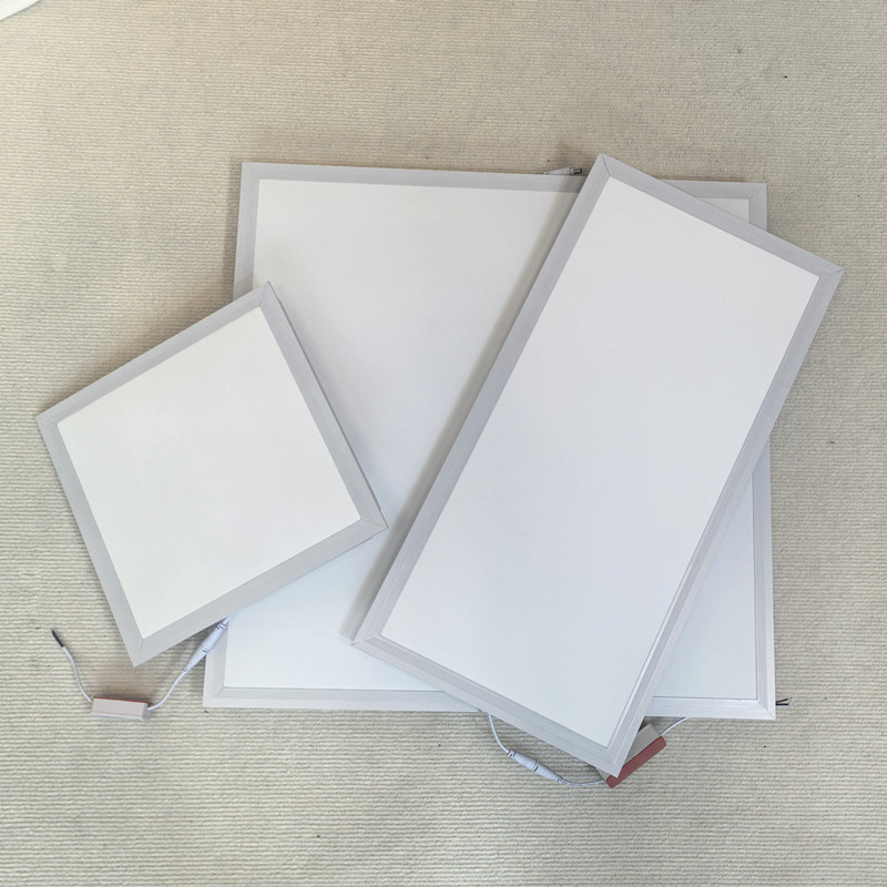 LED плоска таванна панелна светлина 600x600, висока яркост, алуминиев таванен панел за офис