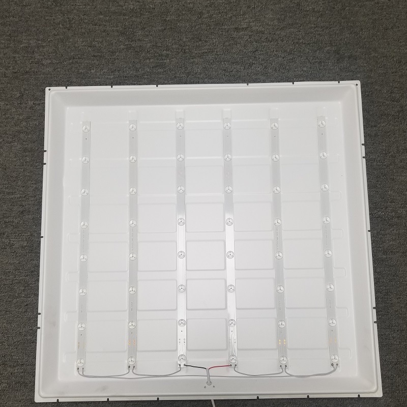 LED панел за таван 600x600 мм, интегриран таванен осветител
