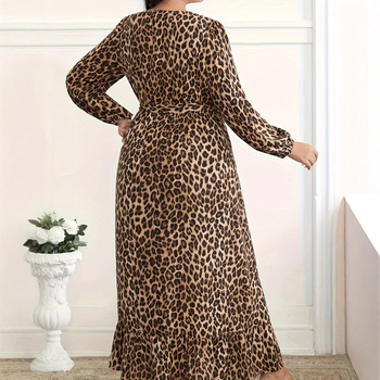 Leopard mintás hosszú ujjú ruha, V-nyakú, oldalsó hasítás, szabálytalan szegély, magas derekú – nőknek