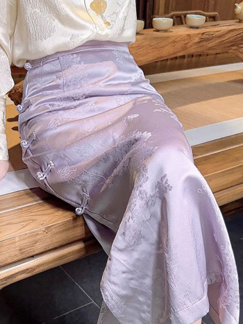 Purpurna jacquard suknja s biljnom bojom, novi kineski stil, retro kroj, uski struk, kopča s kineskim čvorom i šlicem