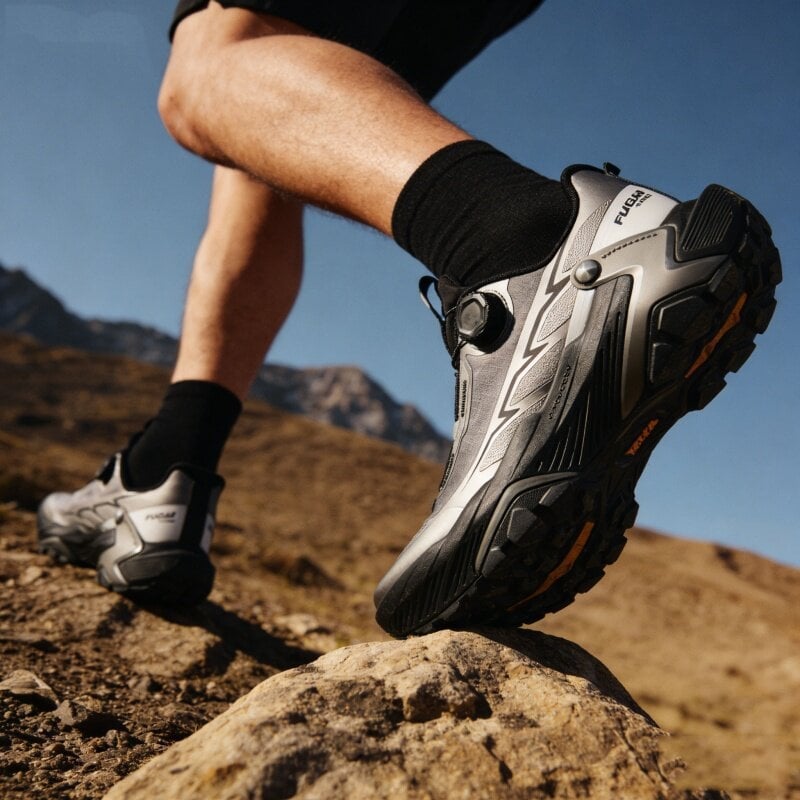 Pantofi de trail cu sistem de închidere rapid, negri, talpă joasă, pentru drumeții montane și alergare