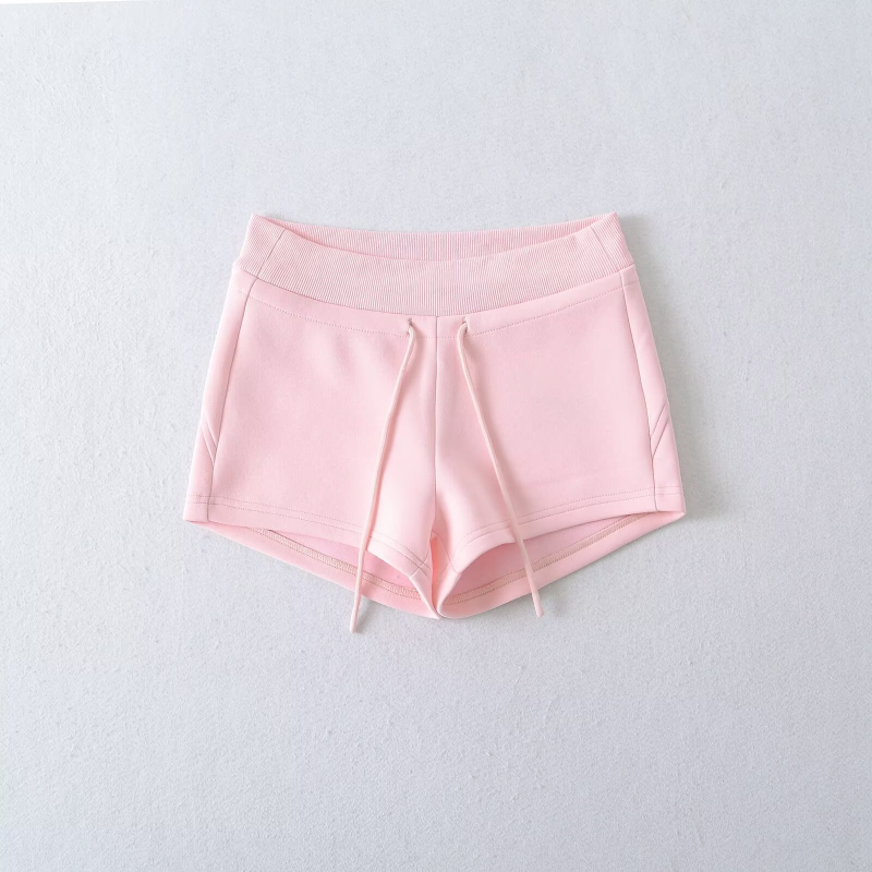 Nyári sokoldalú alacsony derékú sportshort, húzózsinóros, karcsúsított szabás, szexi illeszkedés a csípőn, 2025 nyár