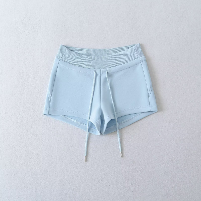 Nyári sokoldalú alacsony derékú sportshort, húzózsinóros, karcsúsított szabás, szexi illeszkedés a csípőn, 2025 nyár