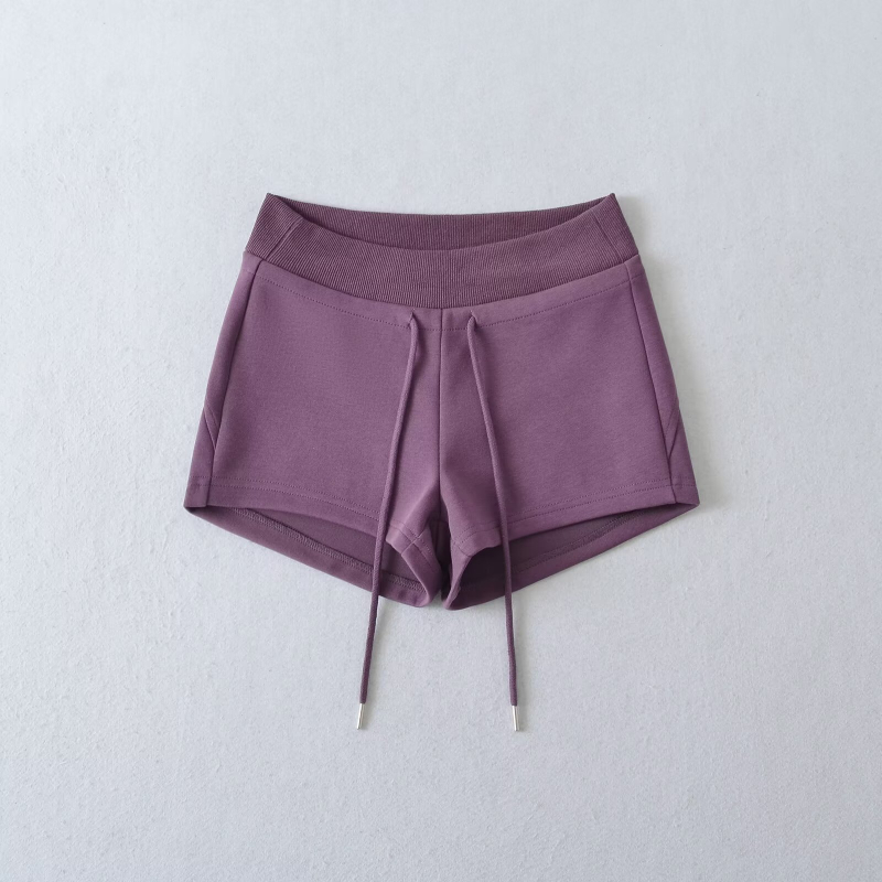 Nyári sokoldalú alacsony derékú sportshort, húzózsinóros, karcsúsított szabás, szexi illeszkedés a csípőn, 2025 nyár