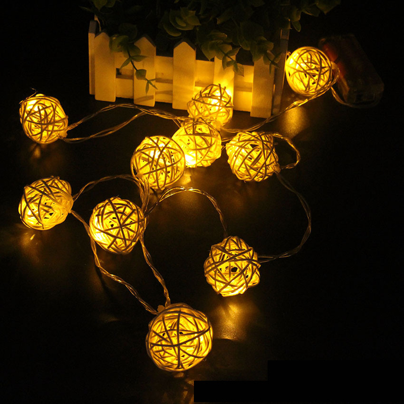 Трансгранична доставка на гирлянди с 10 и 20 LED ратанови топки, захранвани от батерии, тайландски декоративни лампички от дървени ратанови топки, фестивални гирлянди.