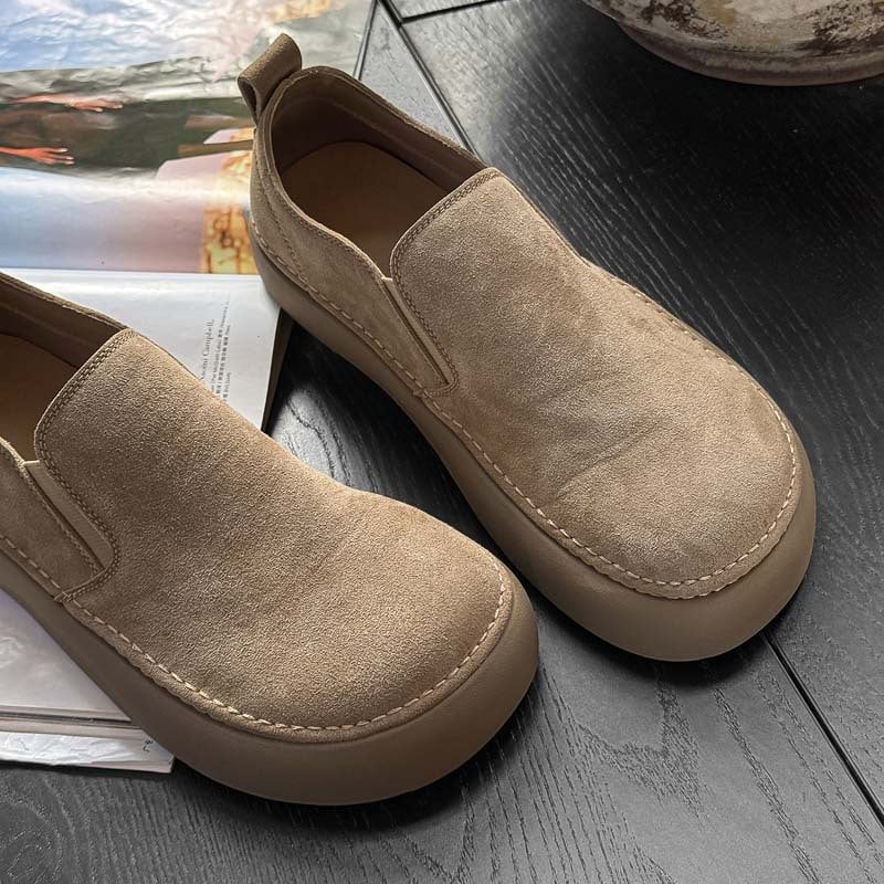 Muške nubuk loaferice, bez pertli, udobne, s debelim gumom potplatom