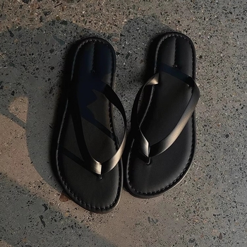 Ženske sandale od prave kože s Y-strapom, minimalistički casual za plažu