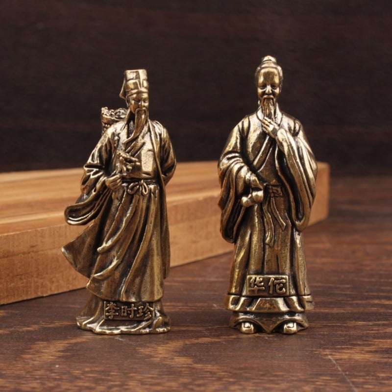 Латунни статуи на Li Shizhen и Hua Tuo – исторически медицински фигури, декоративни статуетки