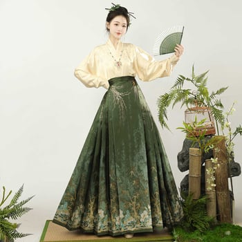 Ženski Hanfu u Ming stilu s zlatnom vezom i cvjetnim motivima, suknja s likom konjske glave, set rukava s dizajnom aviona, modernizirani cheongsam za svakodnevnu etničku modu