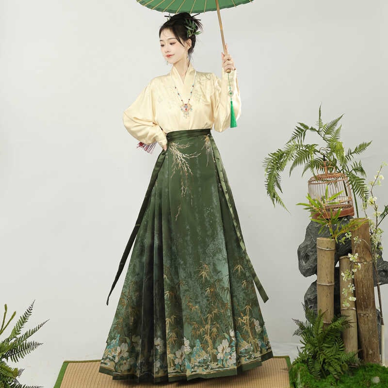 Ženski Hanfu u Ming stilu s zlatnom vezom i cvjetnim motivima, suknja s likom konjske glave, set rukava s dizajnom aviona, modernizirani cheongsam za svakodnevnu etničku modu