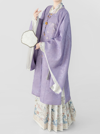Hanfu za žene, Ming stil, duga haljina s izvezenim ukrasima i patchworkom, preklopni ovratnik, svakodnevna upotreba, jesen-zima