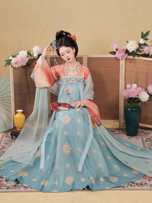 Hanfu set s izvezenim u stilu Tang dinastije, top dužine do prsa i suknja, svakodnevna upotreba, proljeće-ljeto