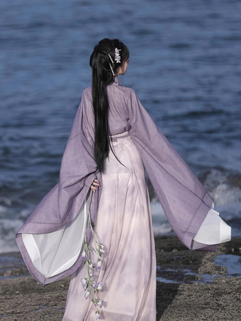 Ženski hanfu u Wei Jin stilu: preklopni ovratnik, široki rukavi, lagani ljetni model, drevni kostim s nježnim eteričnim sjajem, osmerostruka suknja