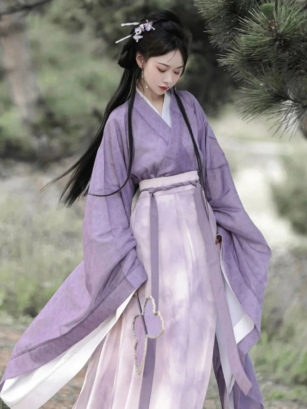 Ženski hanfu u Wei Jin stilu: preklopni ovratnik, široki rukavi, lagani ljetni model, drevni kostim s nježnim eteričnim sjajem, osmerostruka suknja