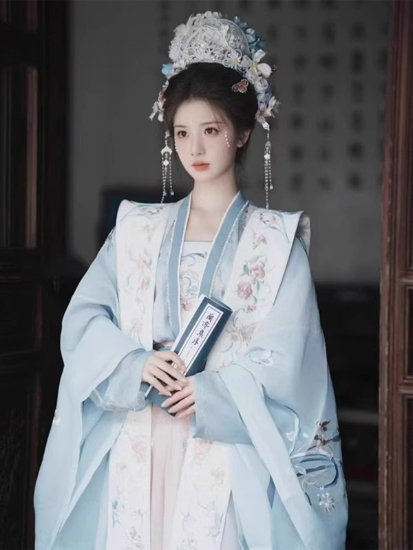 Hanfu u Song dinastiji za žene: top s kratkim rukavima i širokim rukavima, prozirni kaput i suknja do struka, eterični antički stil