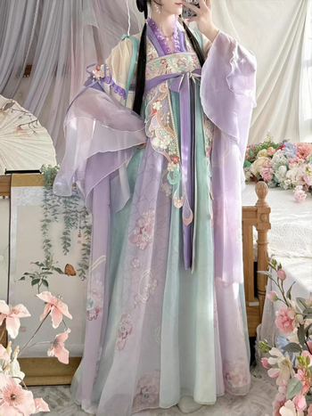 Ženski Hanfu ruqun do prsa, model 2026, proljeće–jesen, poboljšan Tang stil, eteri Han elementi, svakodnevni drevni kostim