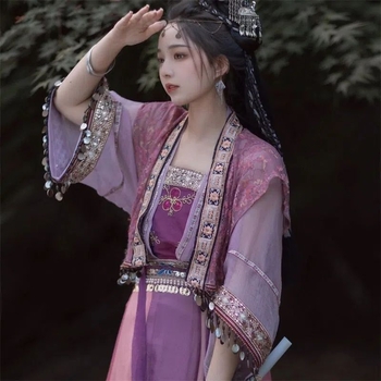 Ženski Hanfu u stilu Song: kratka jakna s preklopnim ovratnikom, top s trakama, suknja s dvanaest plisova, jesen-zima