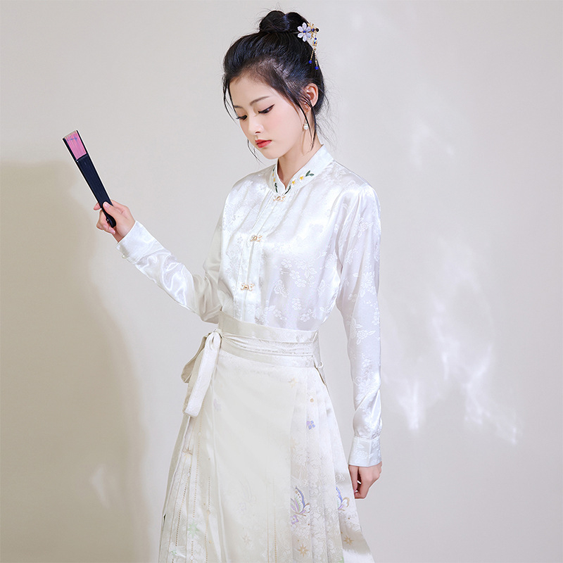Hanfu suknja s zlatnom niti i cvjetnim vezom, horse-face stil, novi kineski stil, duljina 4,5 m
