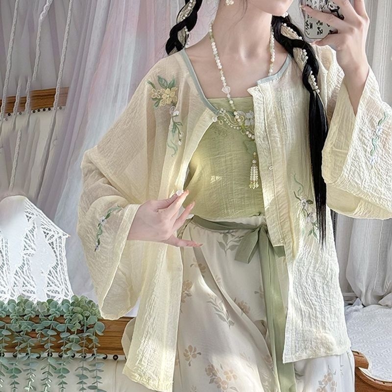 Ljetni trodjelni set: bluza s okruglim izrezom i hlače s lampastim krojem, nadahnut dinastijom Song