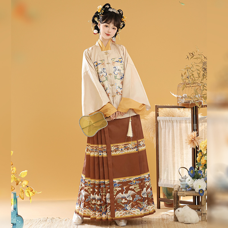 Hanfu ženski set u Ming stilu s jacquard jaknom kratkih rukava i suknjom Horse-face za jesen-zimu