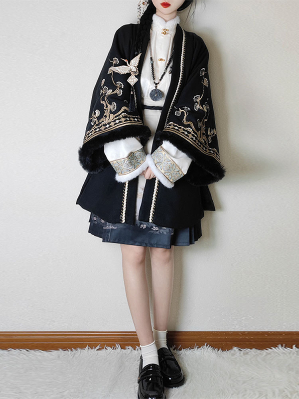 Ženska Hanfu haljina, jesensko-zimski model s flisom, profinjen izrada, inspirirana dinastijom Han.
