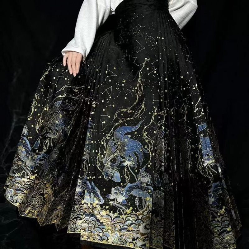 Ženski Hanfu u novom kineskom stilu Ming dinastije: zlatno tkanje s floralnim uzorkom i prednjim panelom konjske glave, svakodnevna midi suknja za niske osobe