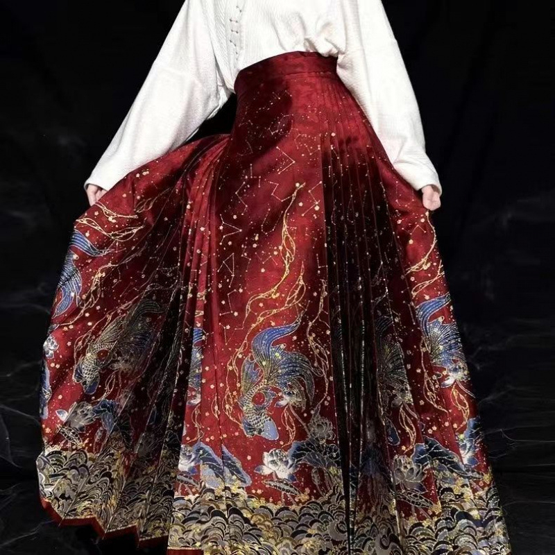 Ženski Hanfu u novom kineskom stilu Ming dinastije: zlatno tkanje s floralnim uzorkom i prednjim panelom konjske glave, svakodnevna midi suknja za niske osobe