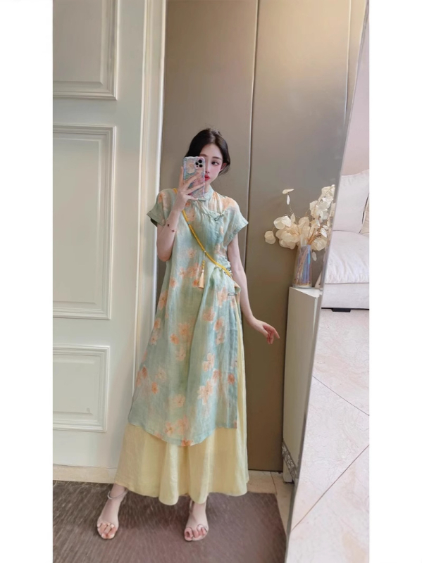 Pamuk-lanena srednje duljine haljina u stilu tea dress s cvjetnim uzorkom, visok ovratnik, bočni šlic