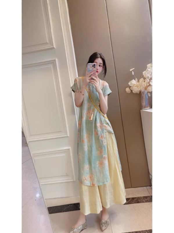Pamuk-lanena srednje duljine haljina u stilu tea dress s cvjetnim uzorkom, visok ovratnik, bočni šlic