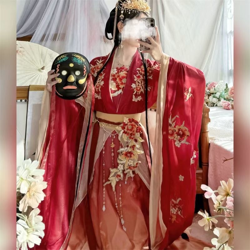Ženski Hanfu, 2026 novi stil, inspiriran dinastijama Sjever i Jug, široki rukavi, suknja do struka s rasporkom, bogata izvezena ukrasna šivana, crvena i žuta