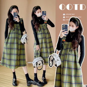 Σετ εγκύου για φθινόπωρο δύο τεμαχίων: καρό φούστα με τιράντες σε στυλ Κορέας, midi μήκος, άνετη μπλούζα