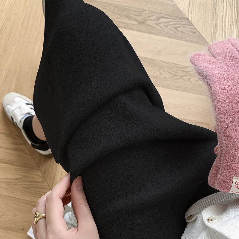 Kismama pamut középméretű szoknya, laza szabás, mindennapi viselet, tavasz–ősz.