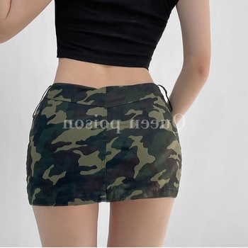 Mini suknja s niskim strukom, uskog kroja, u euro-američkom stilu, ljetni model