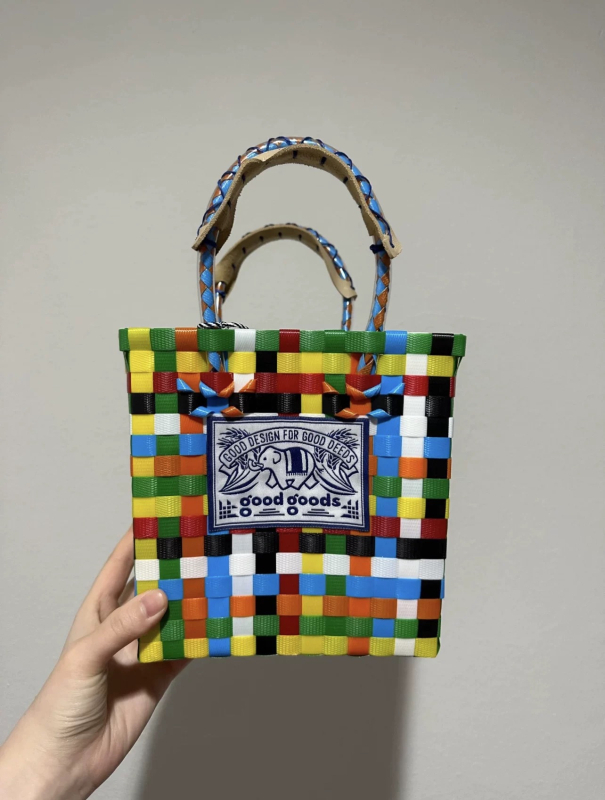 Šarena upletana bucket torba s motivom slona, PVC vanjska površina, PU podstava, dvostruke naramenice, svakodnevna ženska torba