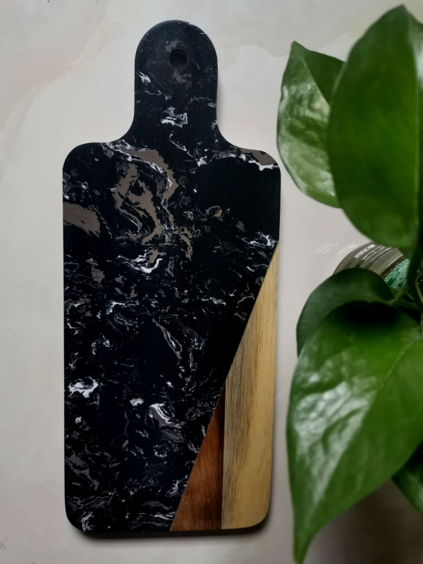 Placă de tăiat din lemn masiv cu inserții de marmură (acacia), cu două fețe, antiderapantă, pentru aluat și fructe