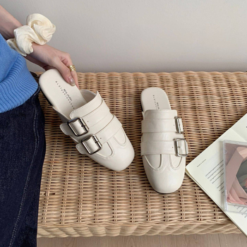 Női slip-on mules dupla csattal, puha bőr, zárt orrú, négyszögletes orr, sokoldalú tavasszal 2026