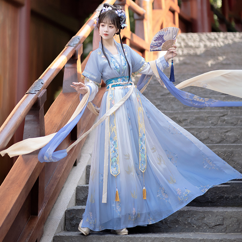 Bellflower Hanfu — Bluza s Tang stilom do struka i izvezeni suknji, ljetni kineski stil